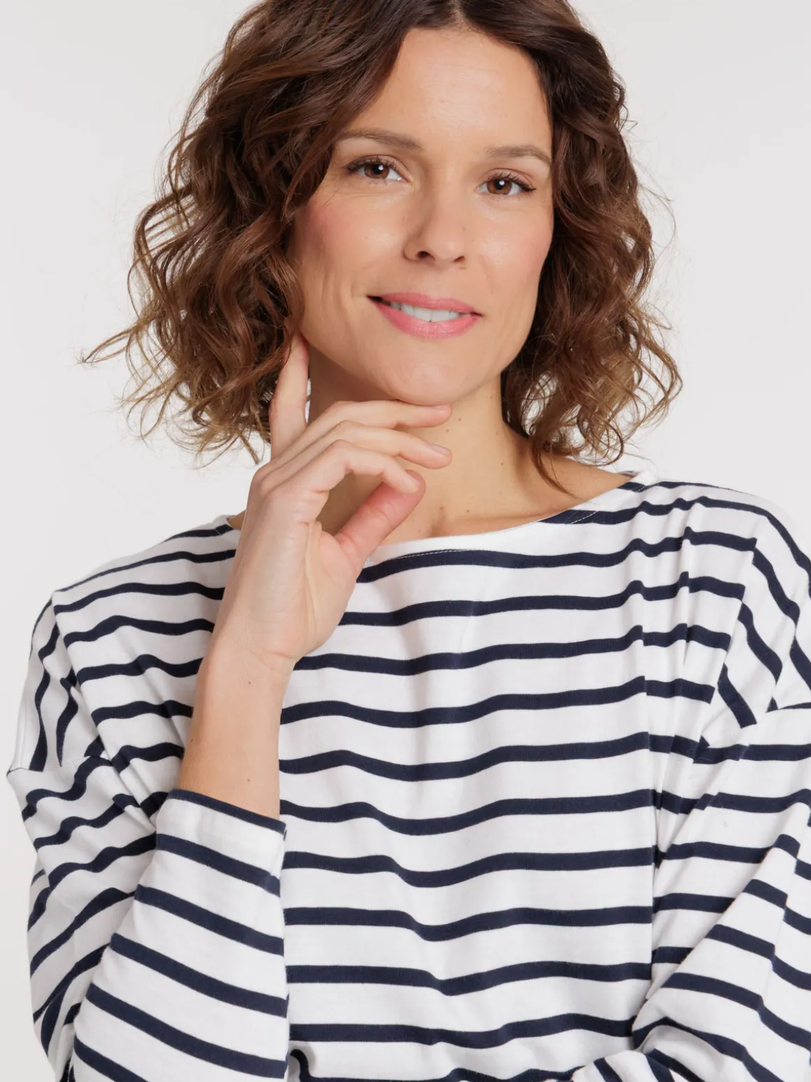 Tee-shirt femme rayé écru marine navy