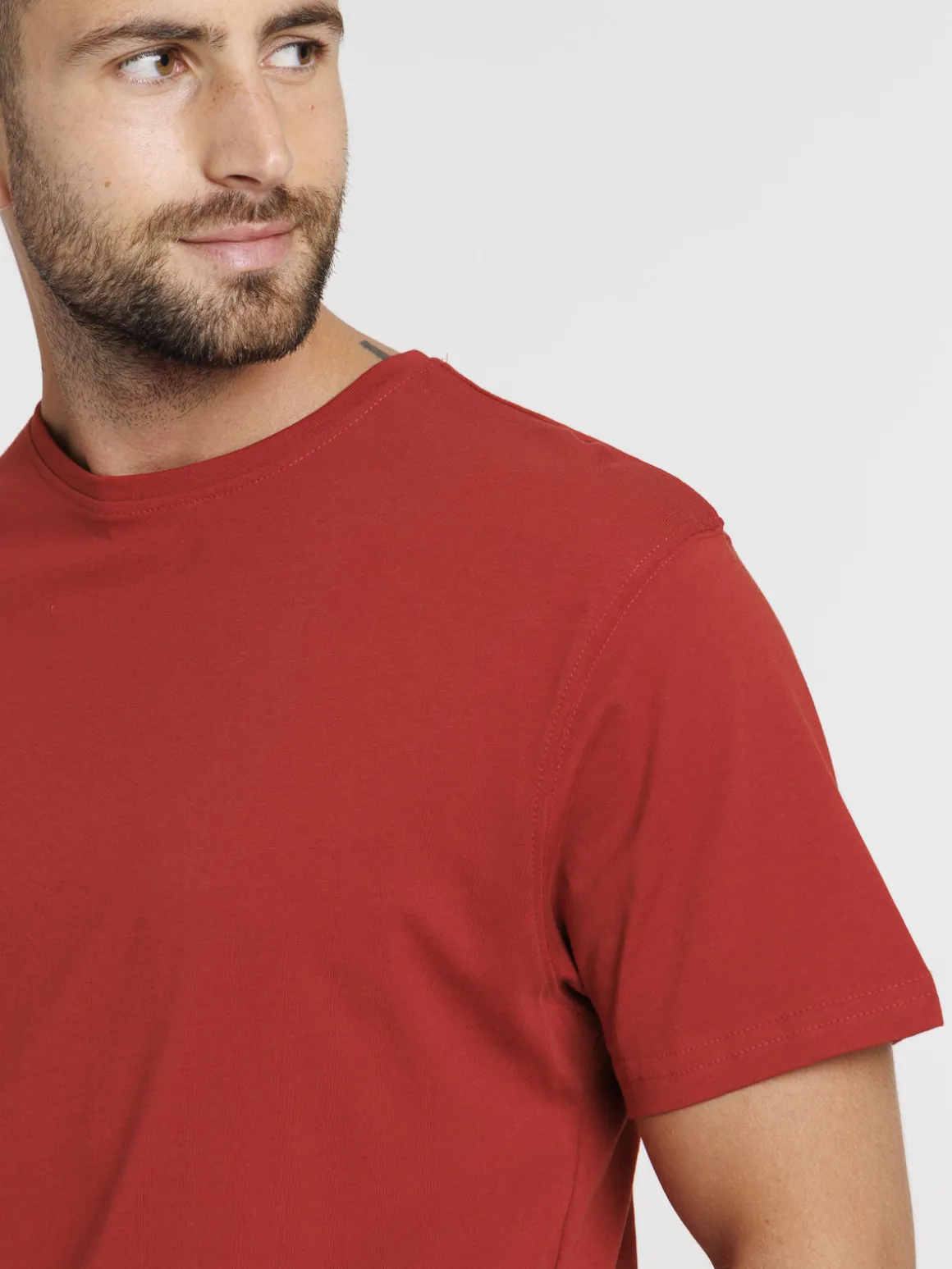 T-shirt basique col rond uni homme