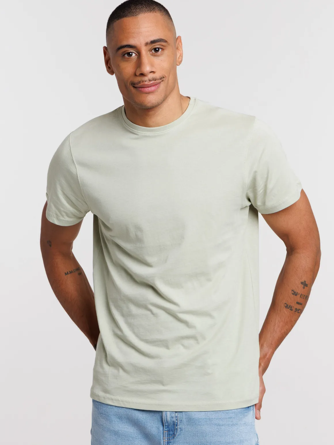 T-shirt basique col rond uni homme