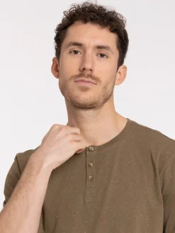 T-shirt boutonné col rond homme