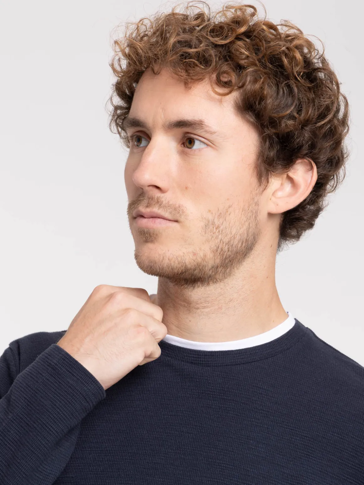 T-shirt col contrasté homme