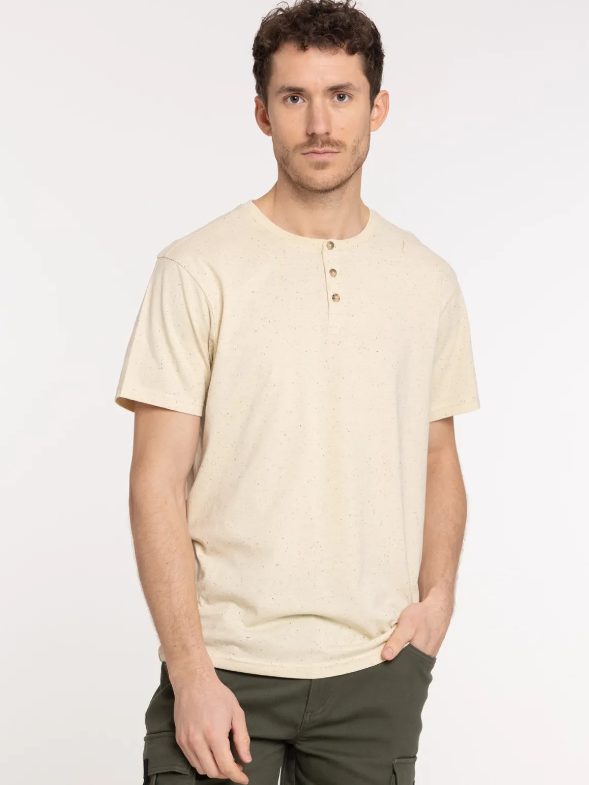 T-shirt col rond boutonné homme