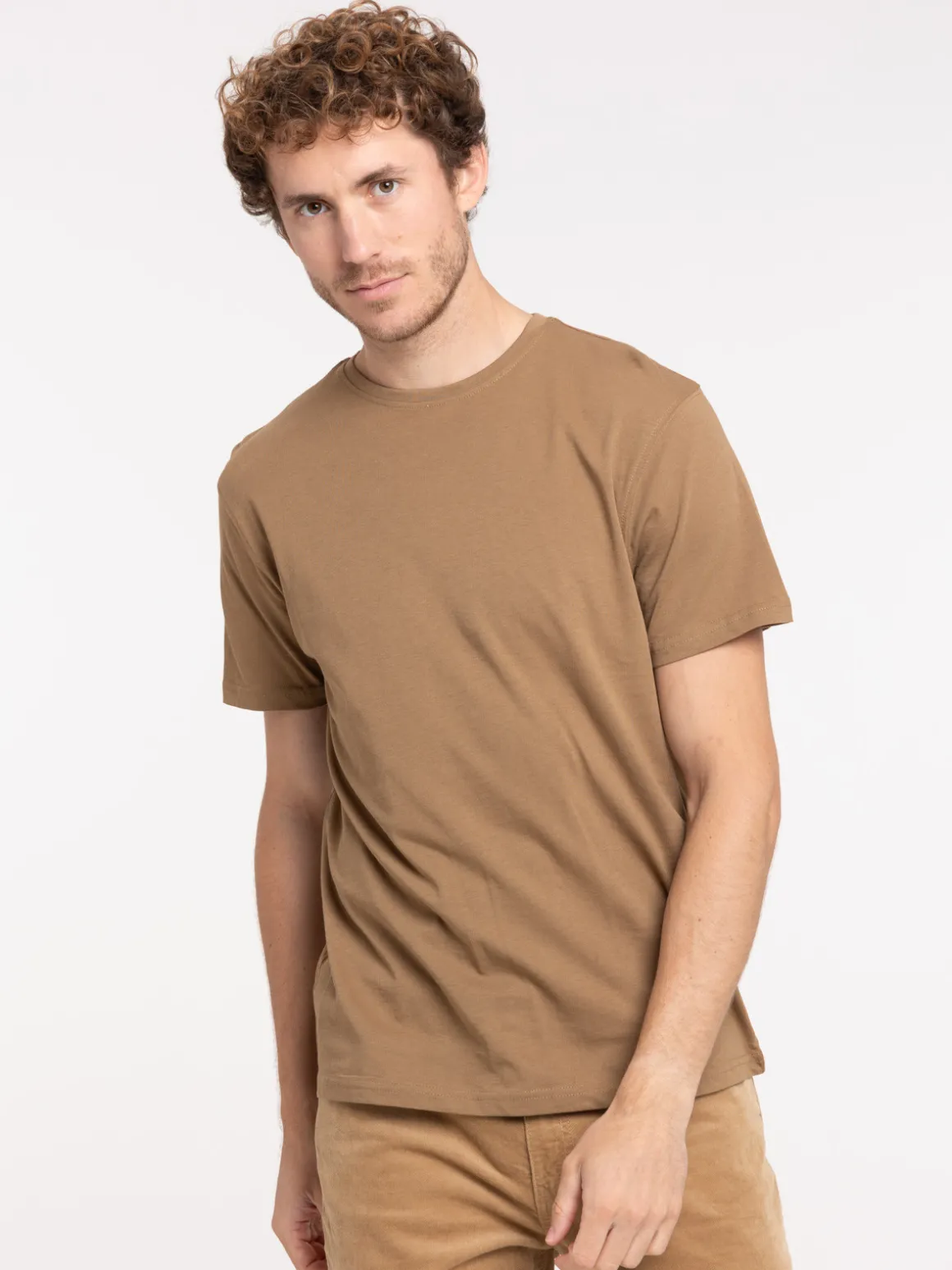 T-shirt col rond café foncé homme