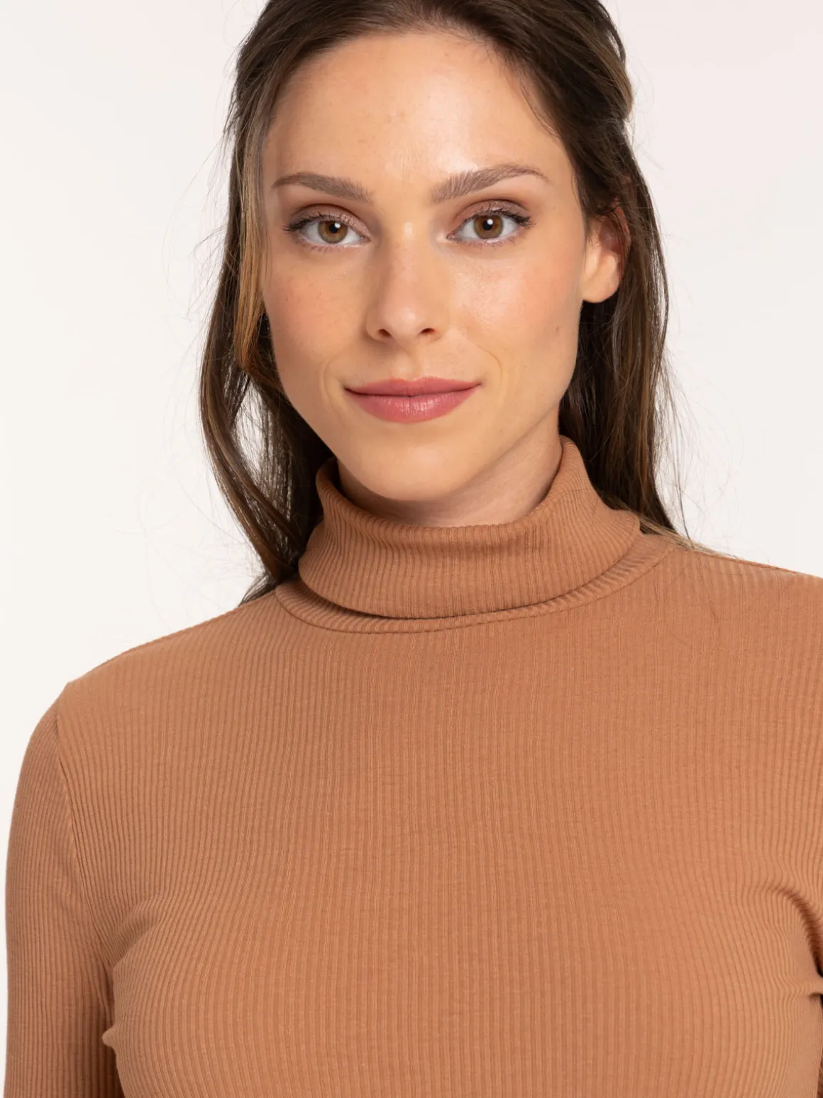 T-shirt col roulé côtelé femme