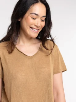 T-shirt col V caramel femme