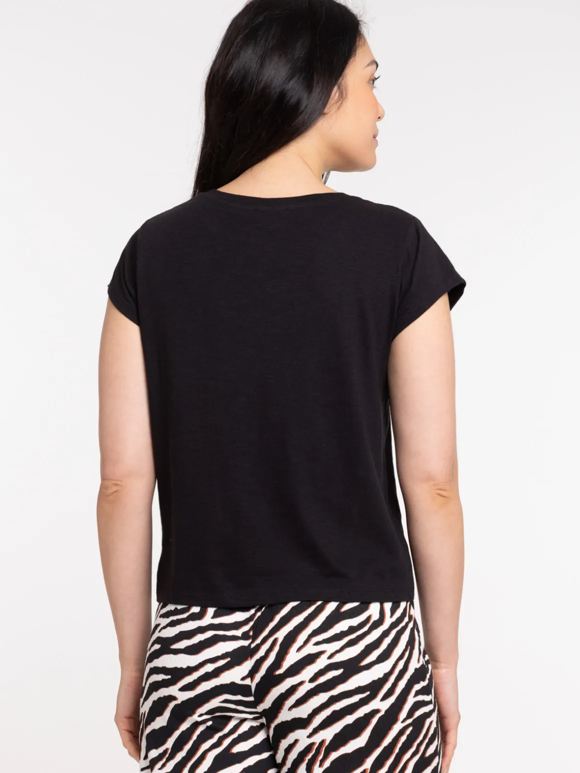T-shirt dentelle macramé noir femme