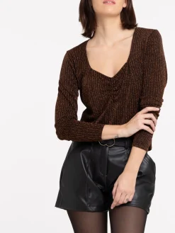 T-shirt femme col carré noir