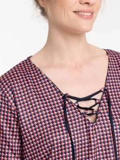 T-shirt laçage motif graphique femme