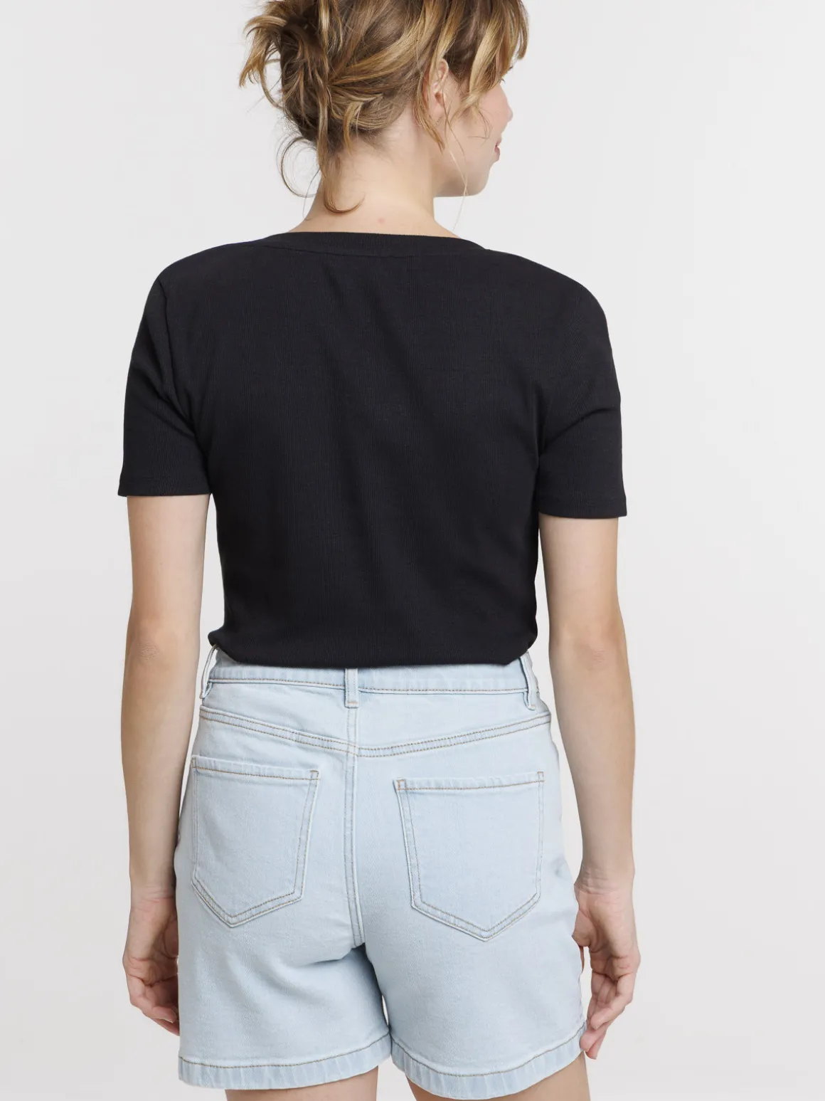 T-shirt noir cotelé femme